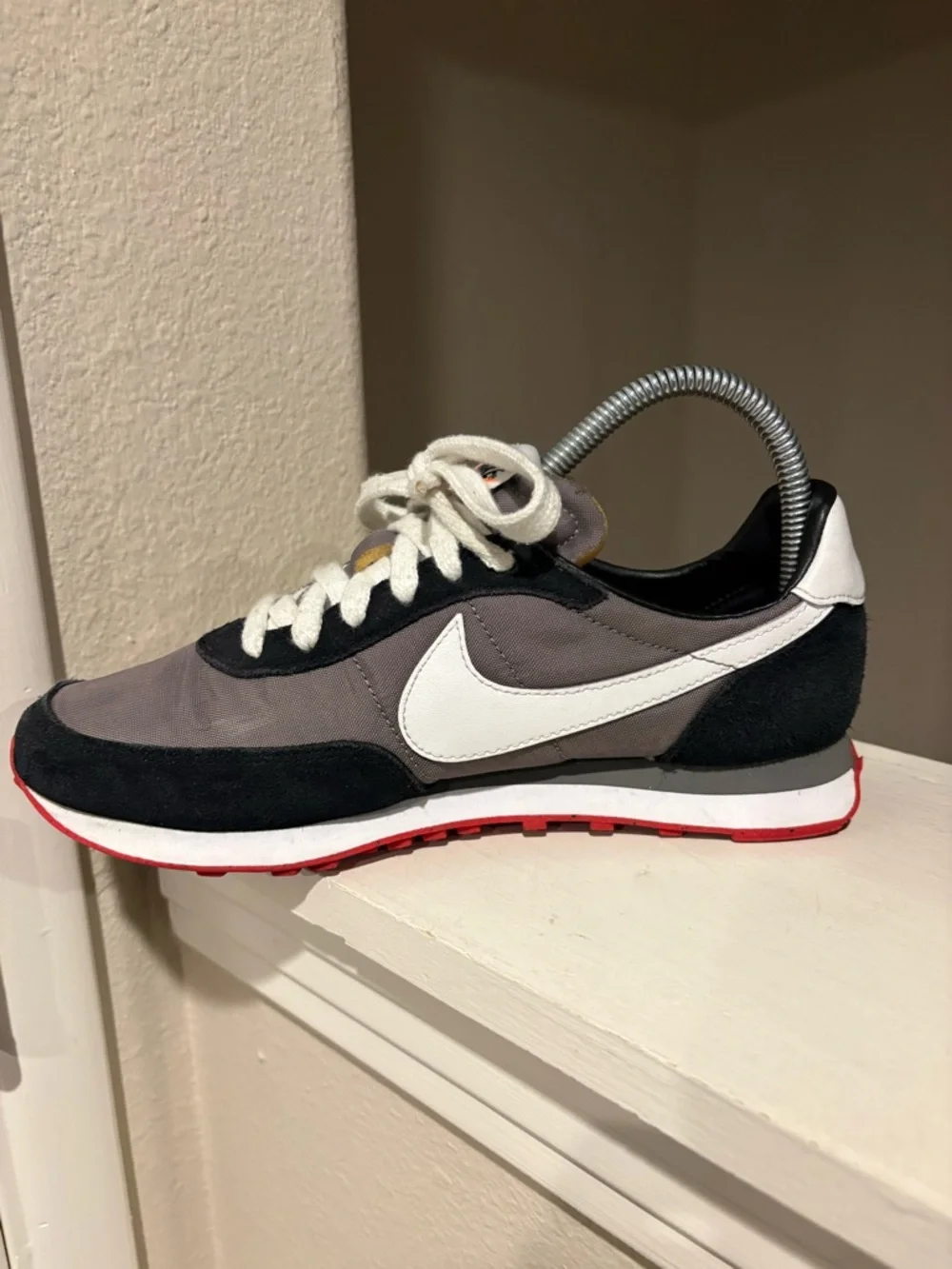 Nike Waffle Trainer 2 Shoes Flat Pewter-Black-Siren Red Youth Size 5Y DC6477-005